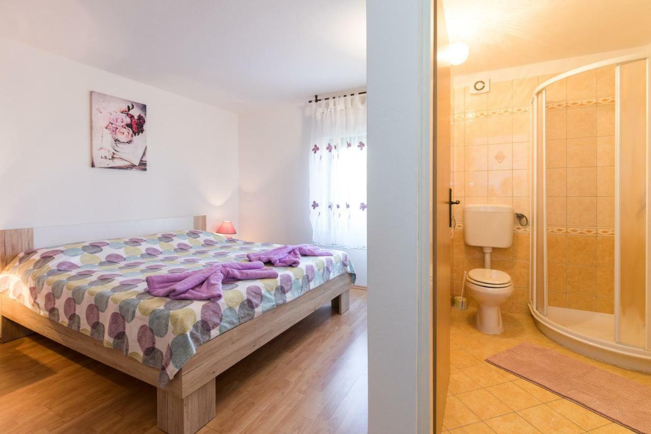 ורבניק Apartment Adrijana מראה חיצוני תמונה