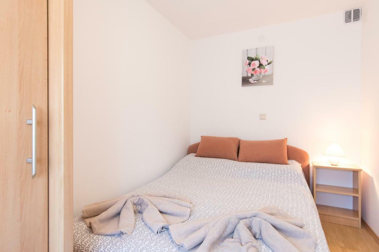 ורבניק Apartment Adrijana מראה חיצוני תמונה
